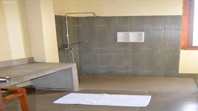 Giman Free Beach Resort