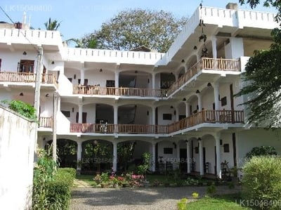 Nor Lanka Hotel