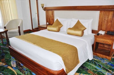 Araliya Green Hills Hotel