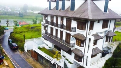 Highland Breeze Hotel