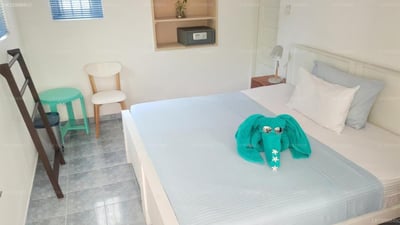 Neela's Guest House & Beach Restaurant