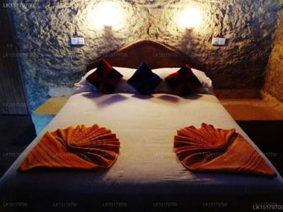 Ilanthiadiya Beach Hotel