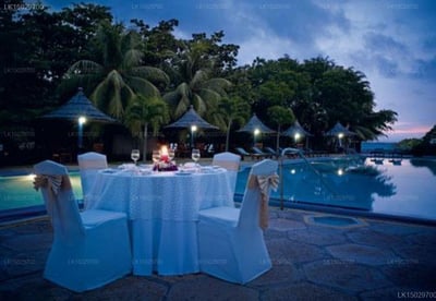 Gateway Airport Garden Hotel