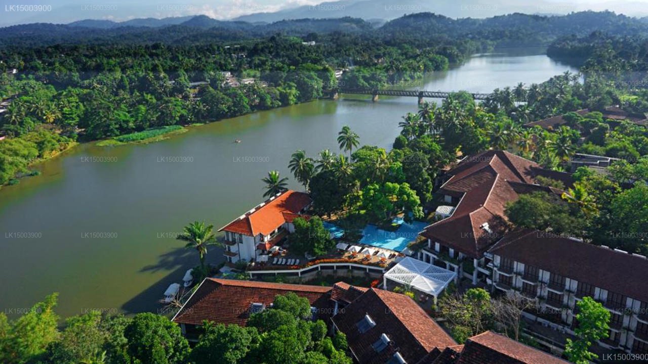 Mahaweli Reach Hotel