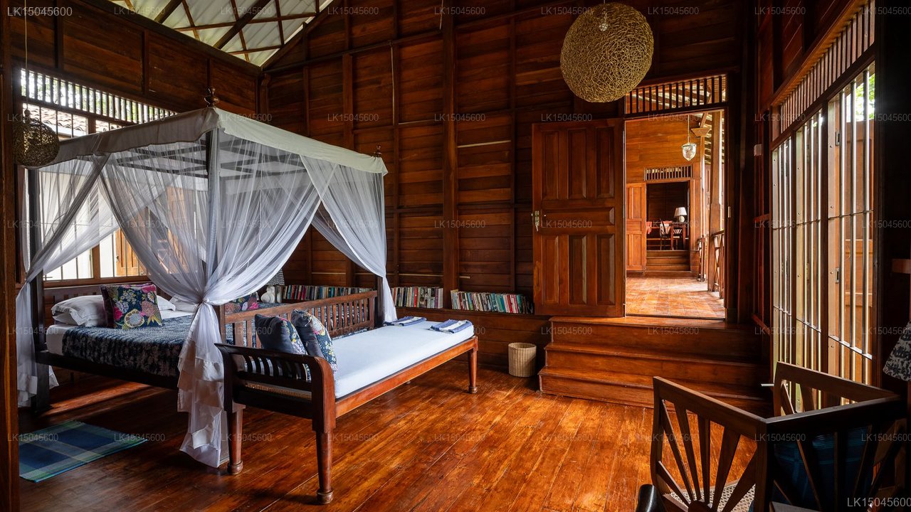 Teak House