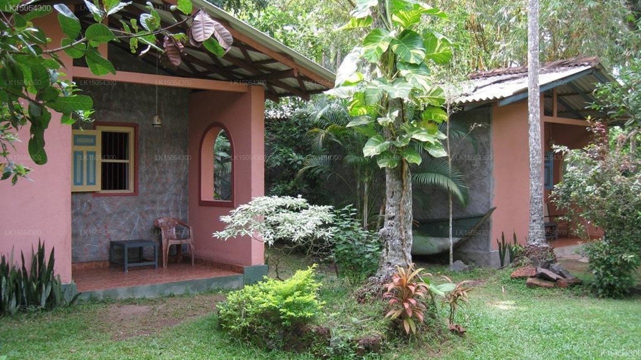 Kumbukgahawatta Hotel