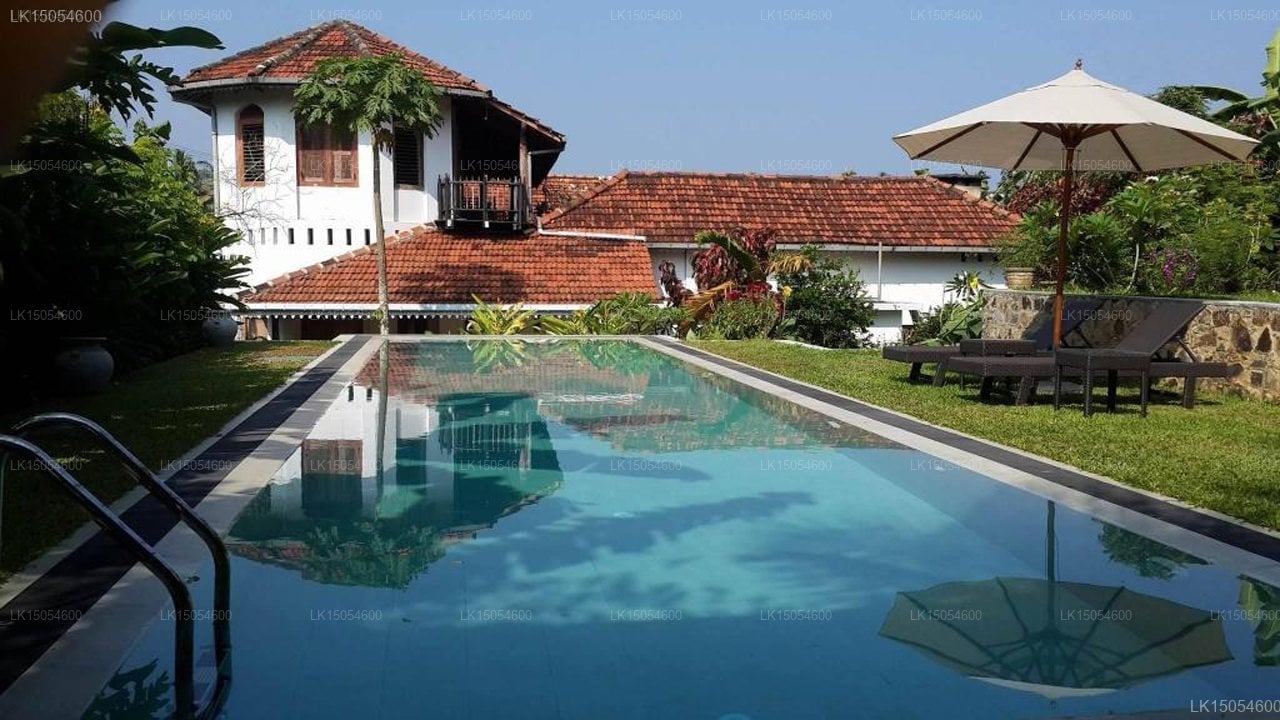Robin Hill Suites