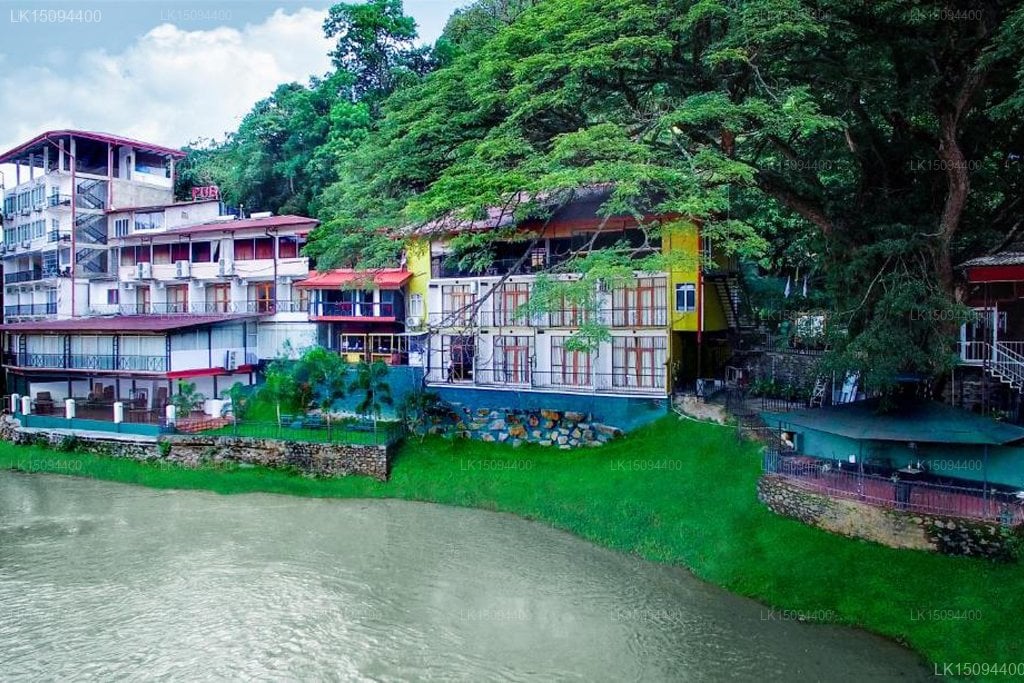 Hotel Ganga Addara