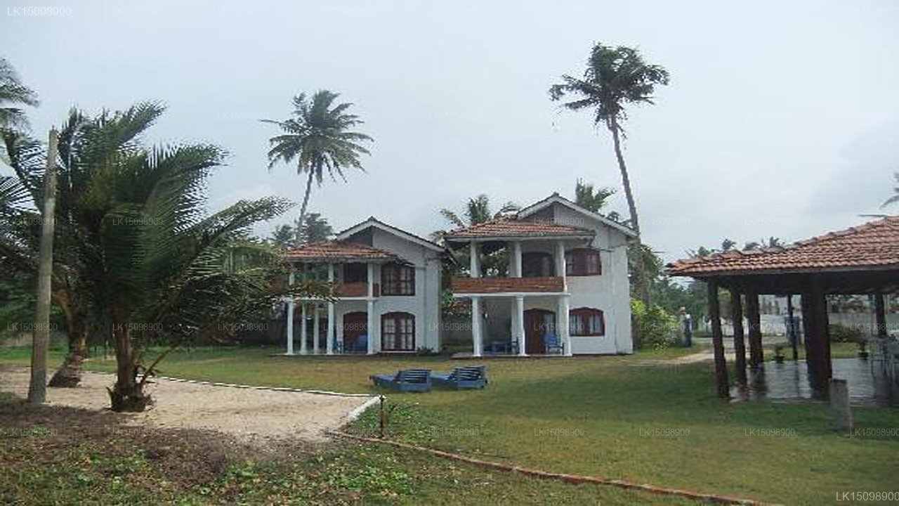 Lace Rock Beach Cabanas
