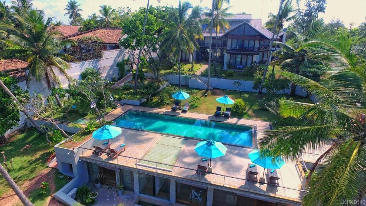 R Degrees Ambalangoda