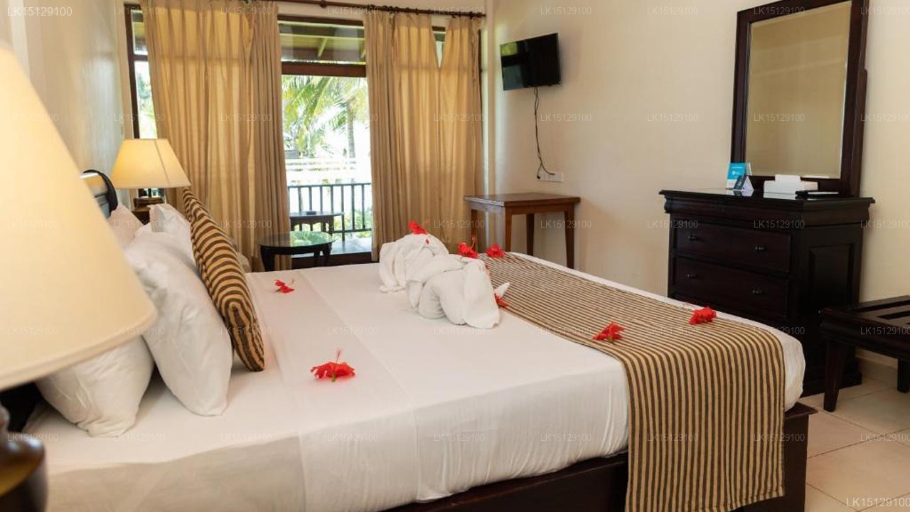 Paradise Beach Club Hotel