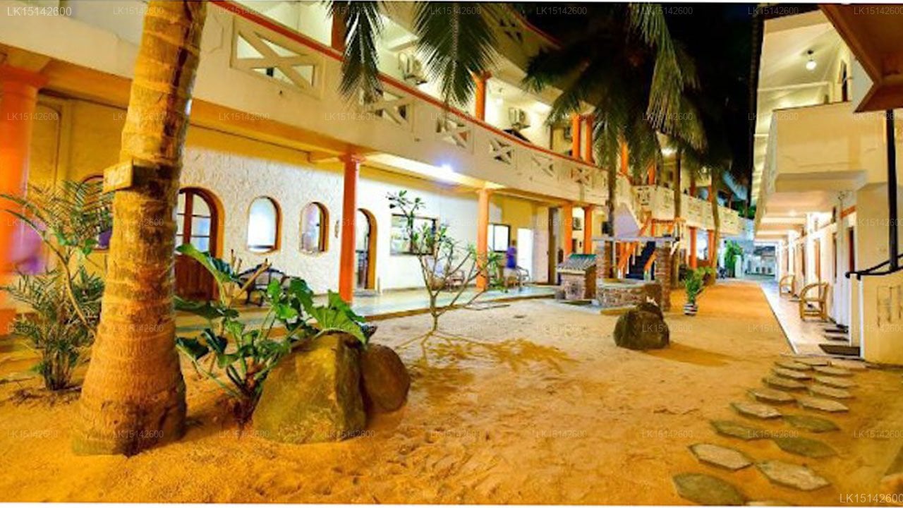 International Beach Hotel & Restaurant