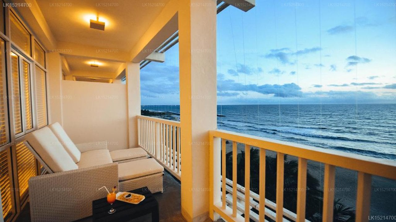 Beacon Beach hotel