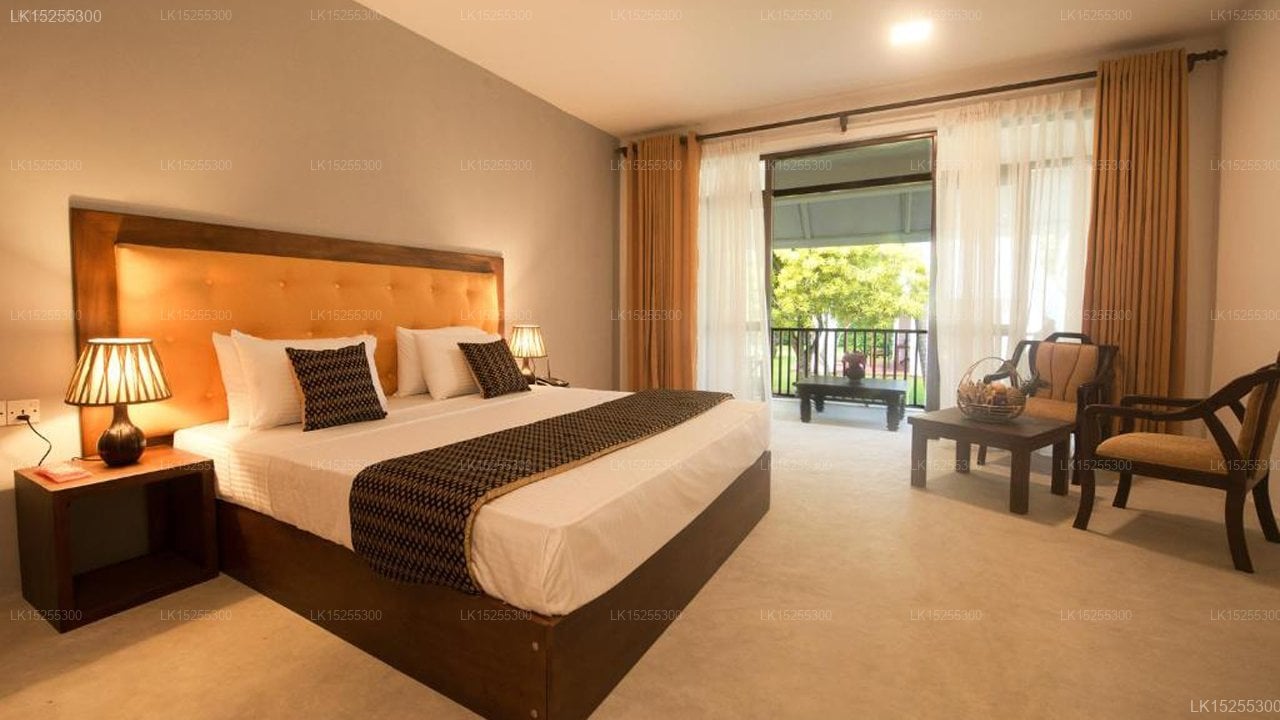 Palm Beach Inn & Sea Shells Cabanas, A2, Bentota