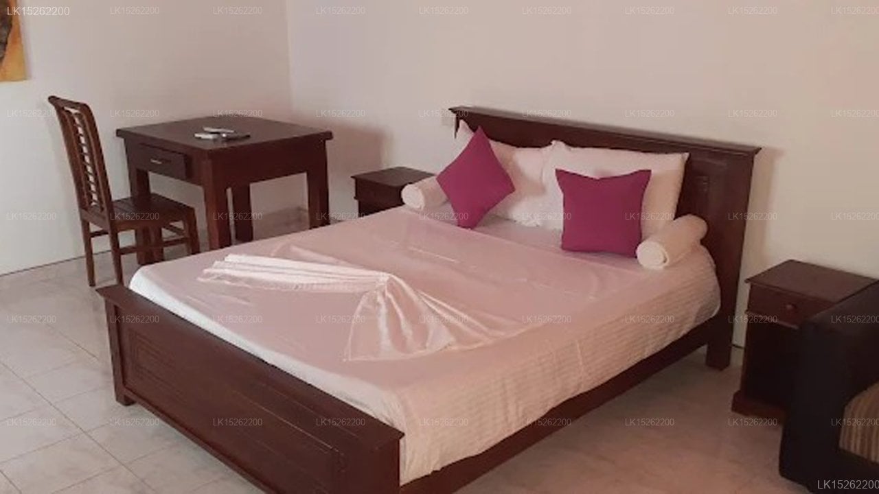 The Villa 7