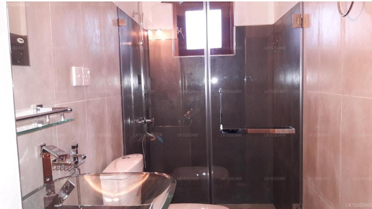 Negombo Travellers Inn