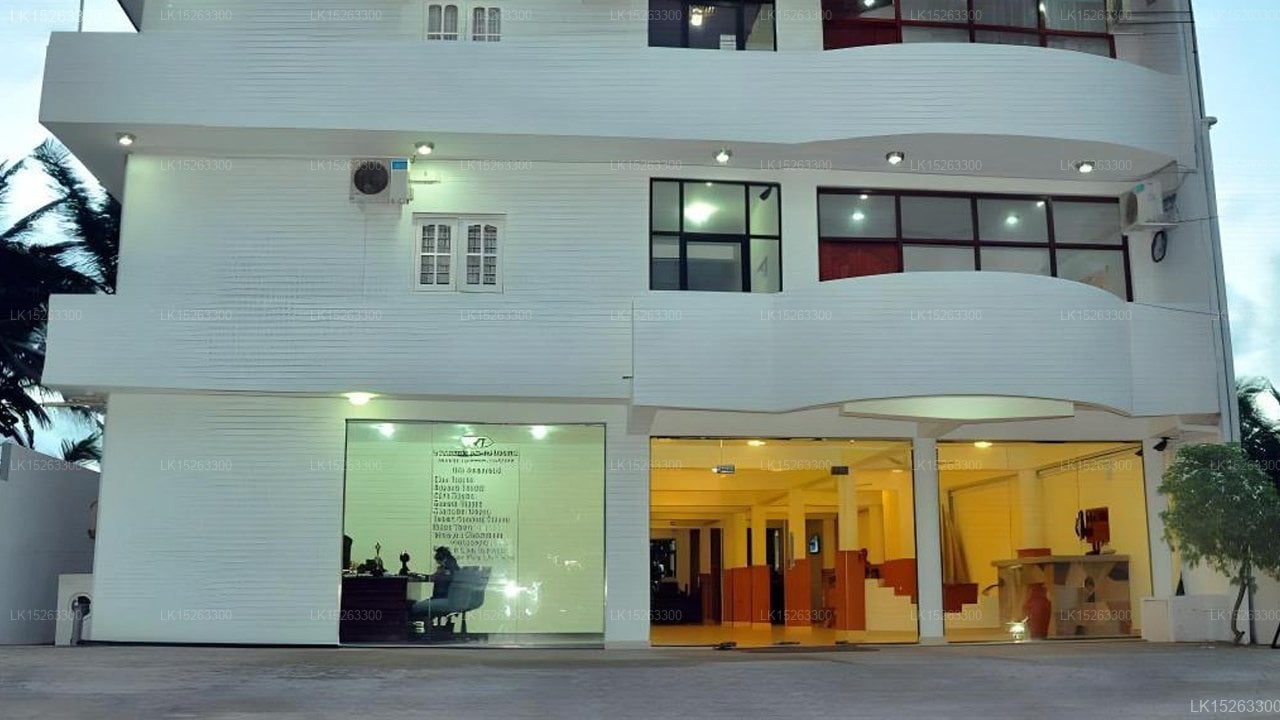 Lanka Beach Hotel