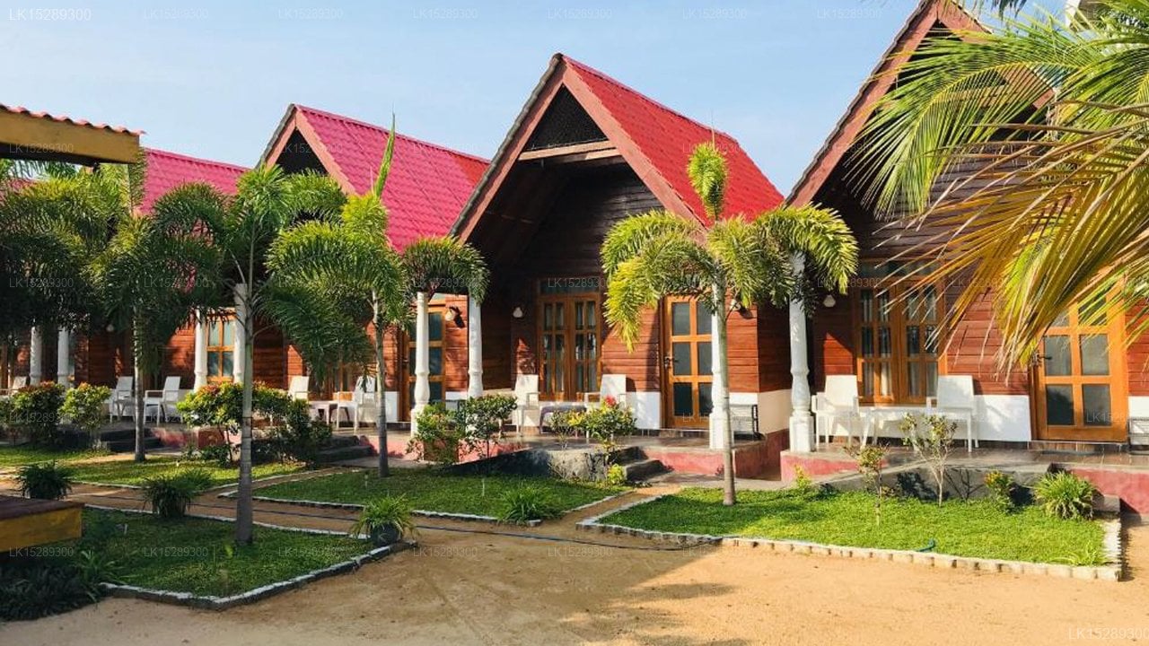 Elegant Green Beach Resort