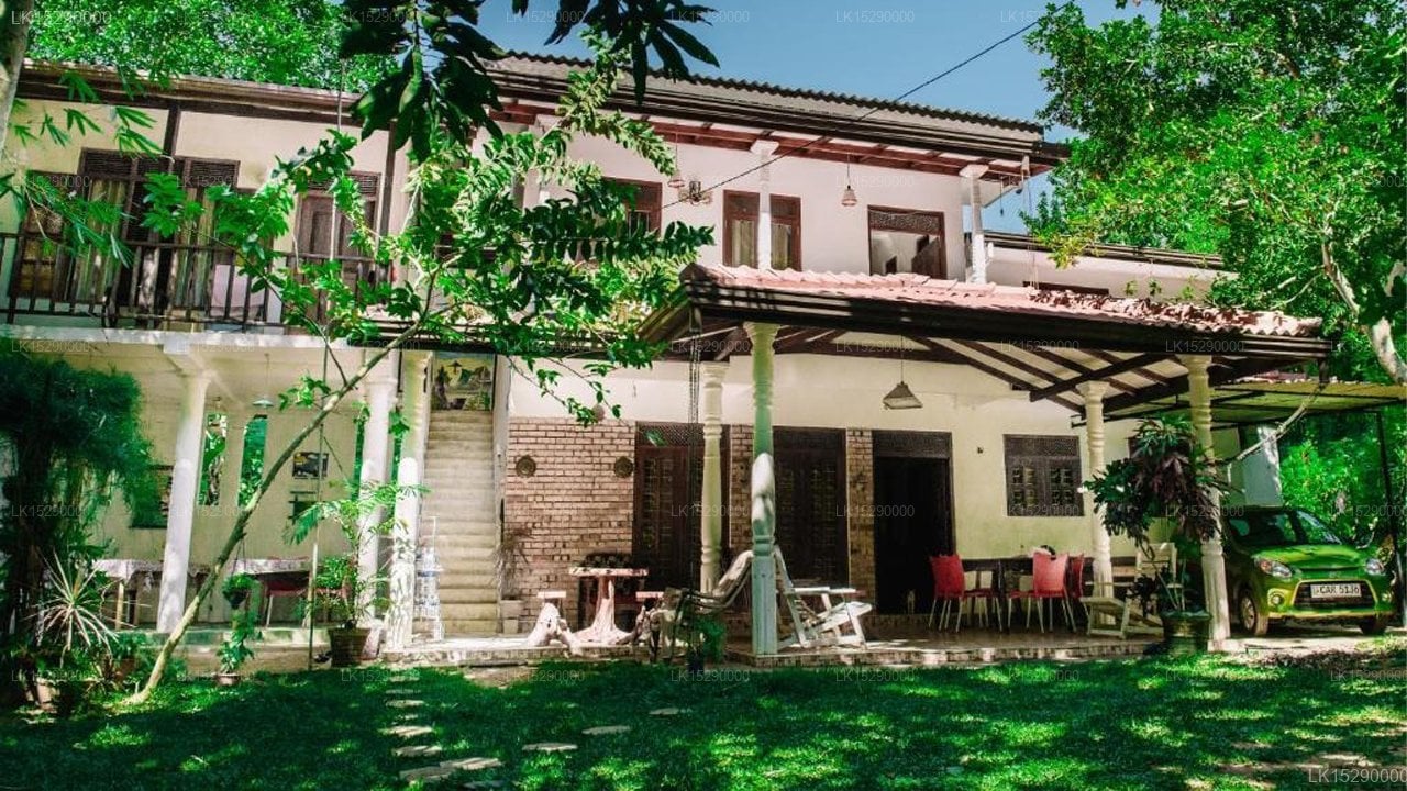 Kadolana Guest House