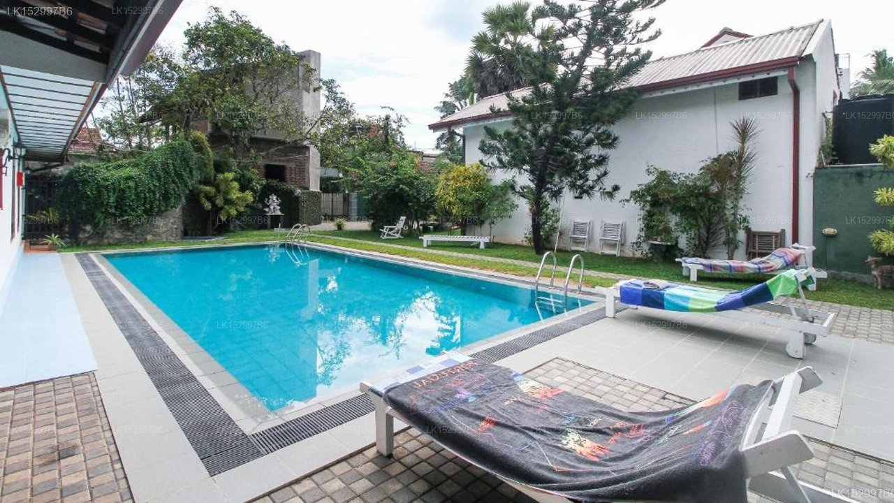 Lioni Holidays Villa