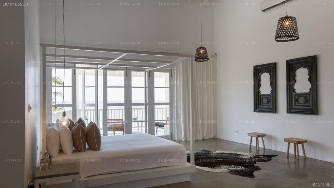 Arabella on Boossa Private Hotel