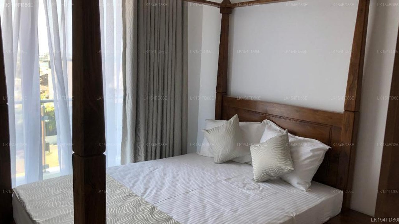 Sea Breeze, New 3 Bedroom Beach Front Apartment
