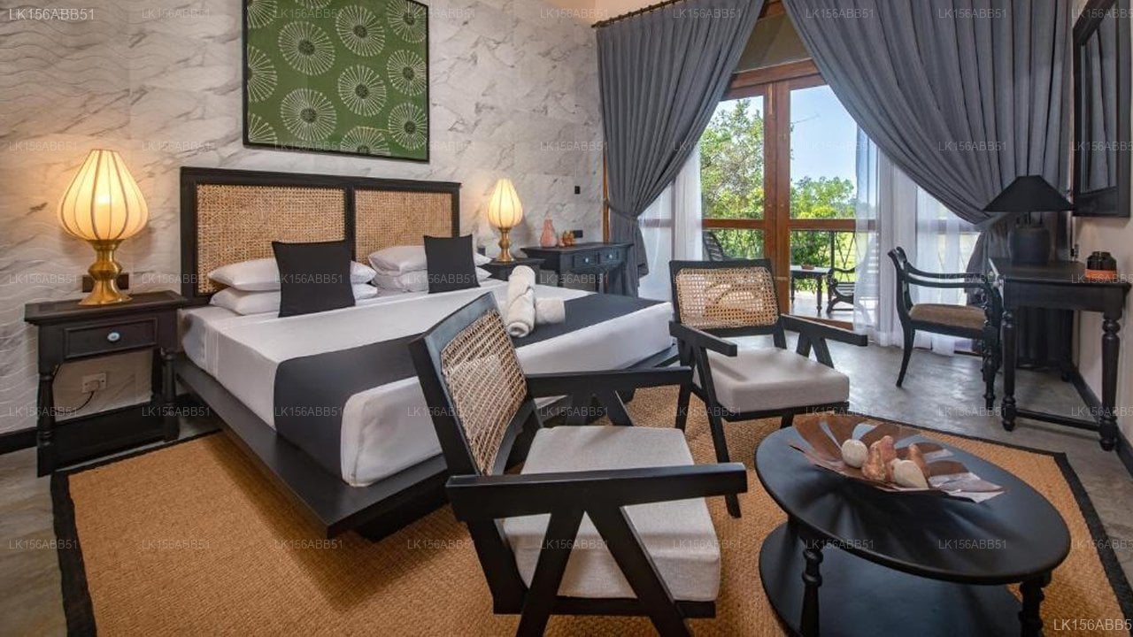 Ceylon Breeze Hotel