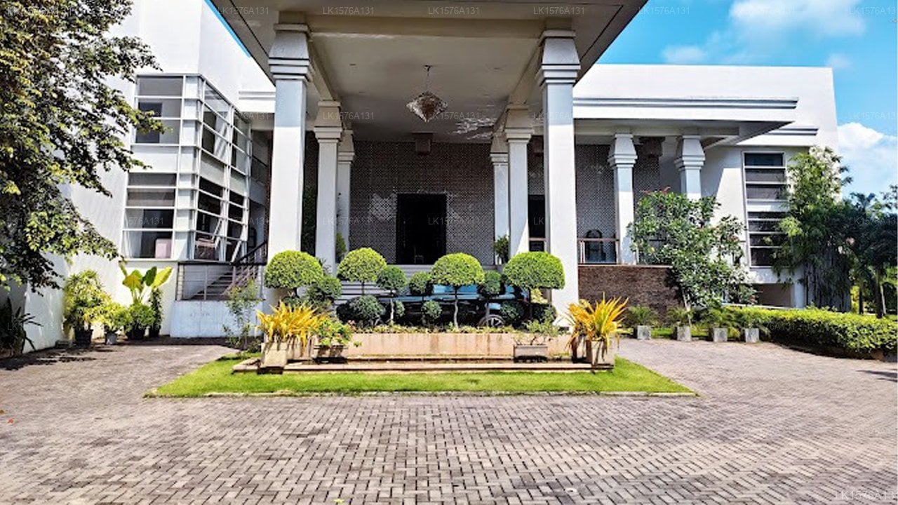 Olanro Negombo Hotel