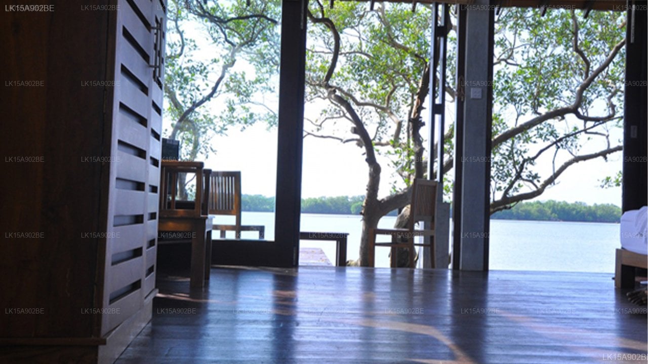 Lagoon Cabanas Panama