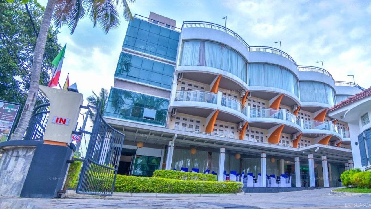 Ceylon Sea Hotel