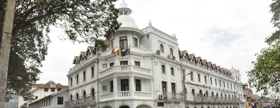 Queen's Hotel