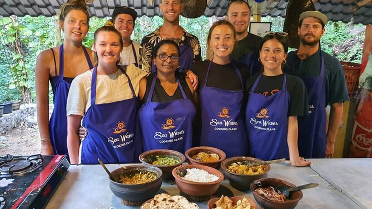 Market Tour and Sri Lankan Cooking Class from Unawatuna City