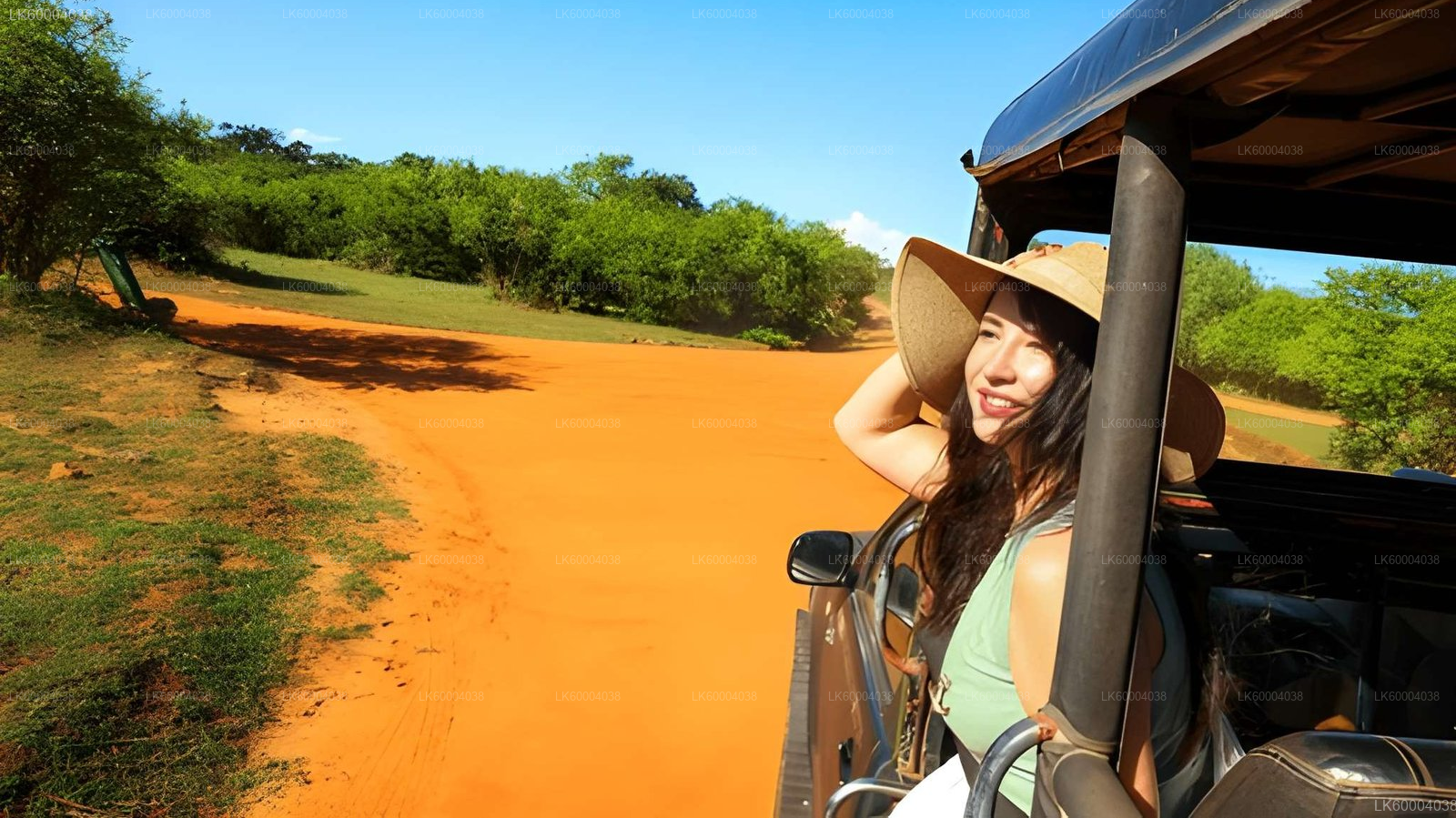 Maduru Oya National Park Private Safari from Pasikuda City