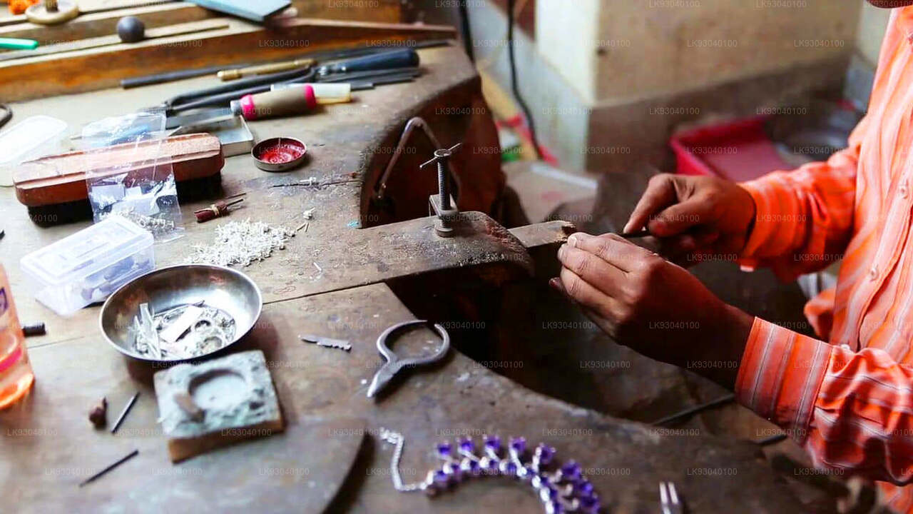 Gems and Jewellery Workshop from Weligama City