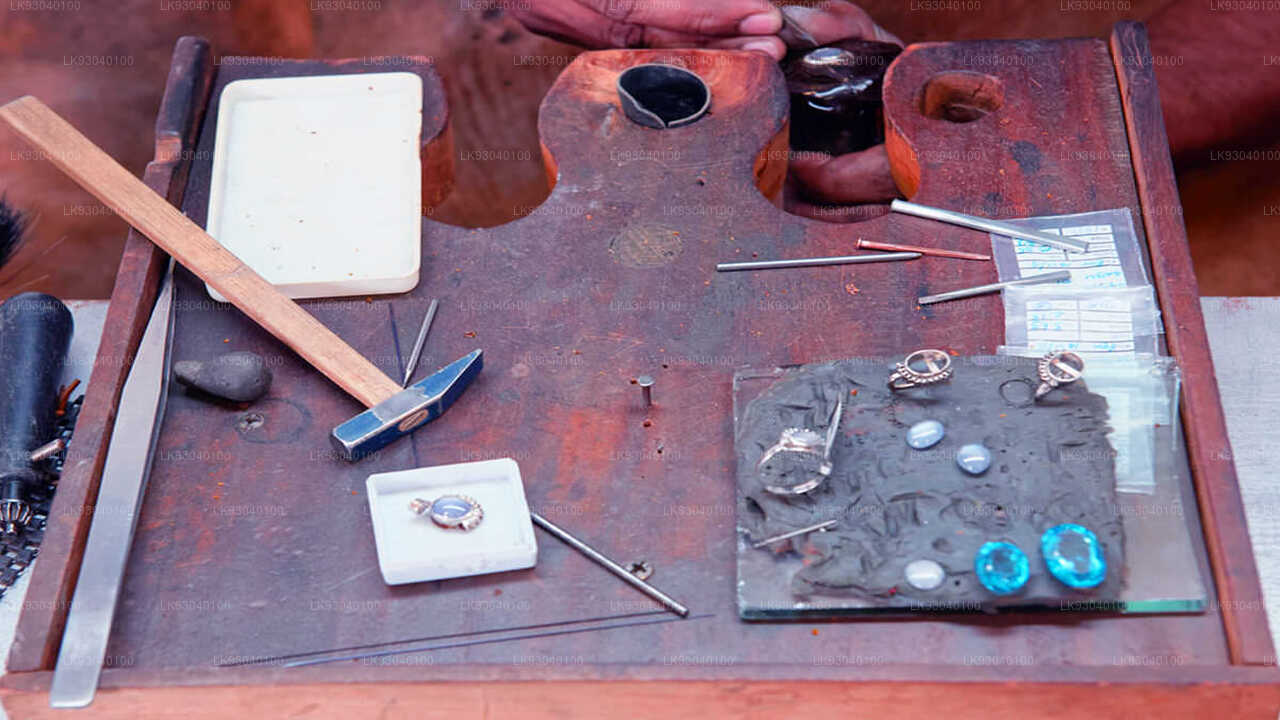 Gems and Jewellery Workshop from Weligama City