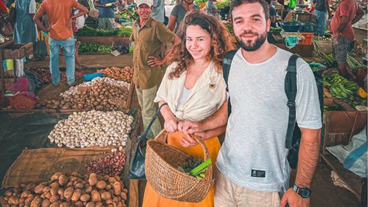Market Tour and Cooking Class from Colombo City