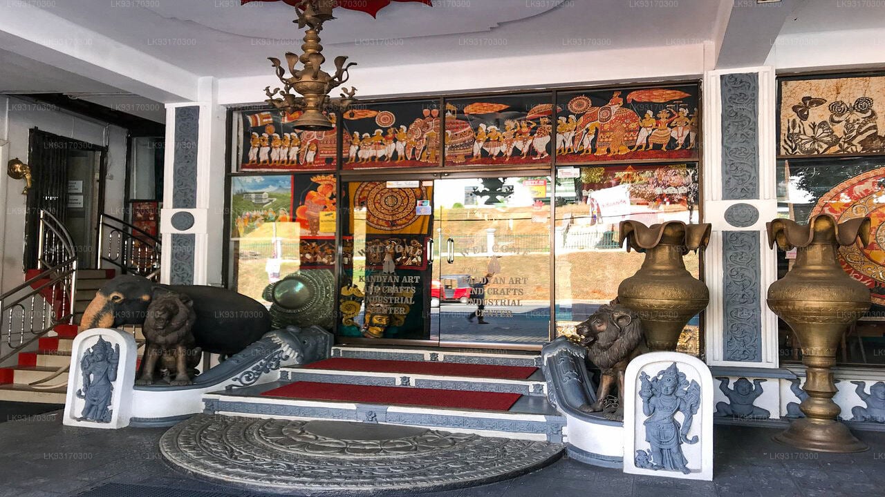 Sri Lankan Crafts and Spices Tour from Kandy City