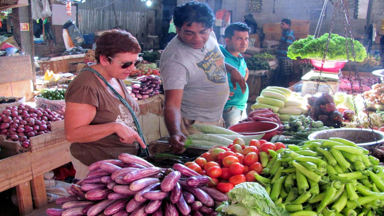 Colombo Market Tour and Cooking Experience