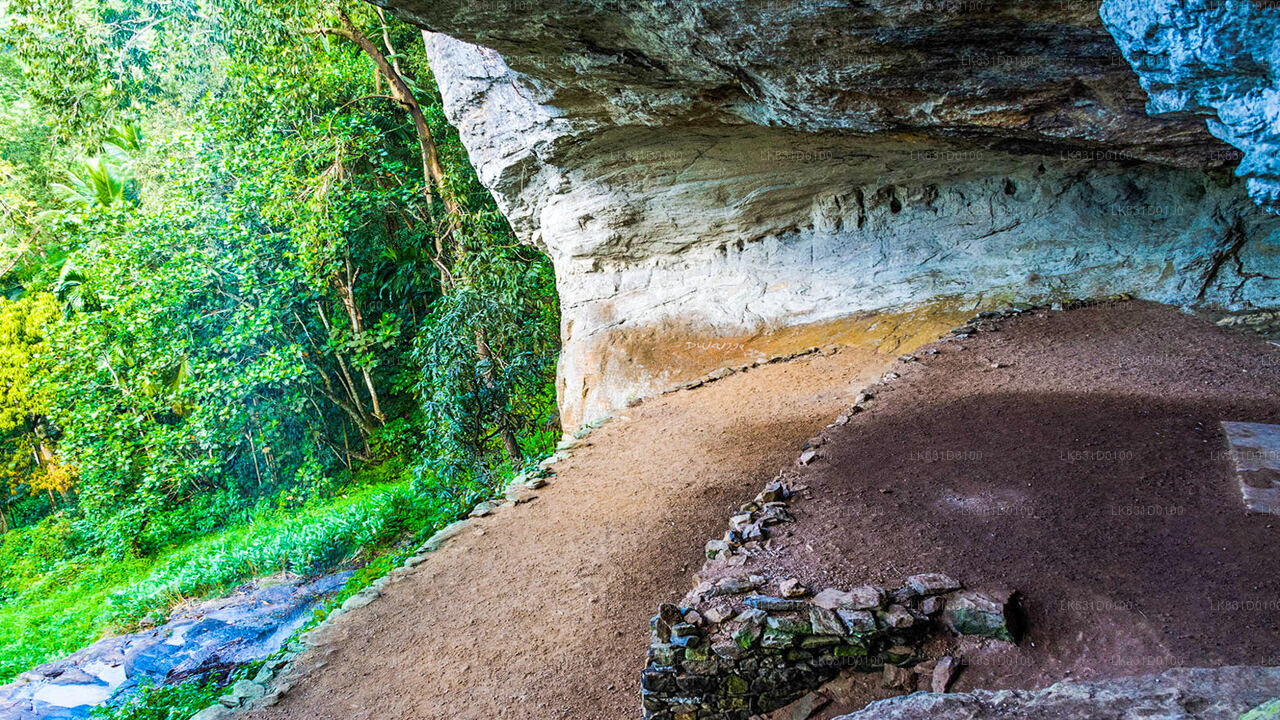 Explore Belilena Cave from Kitulgala City