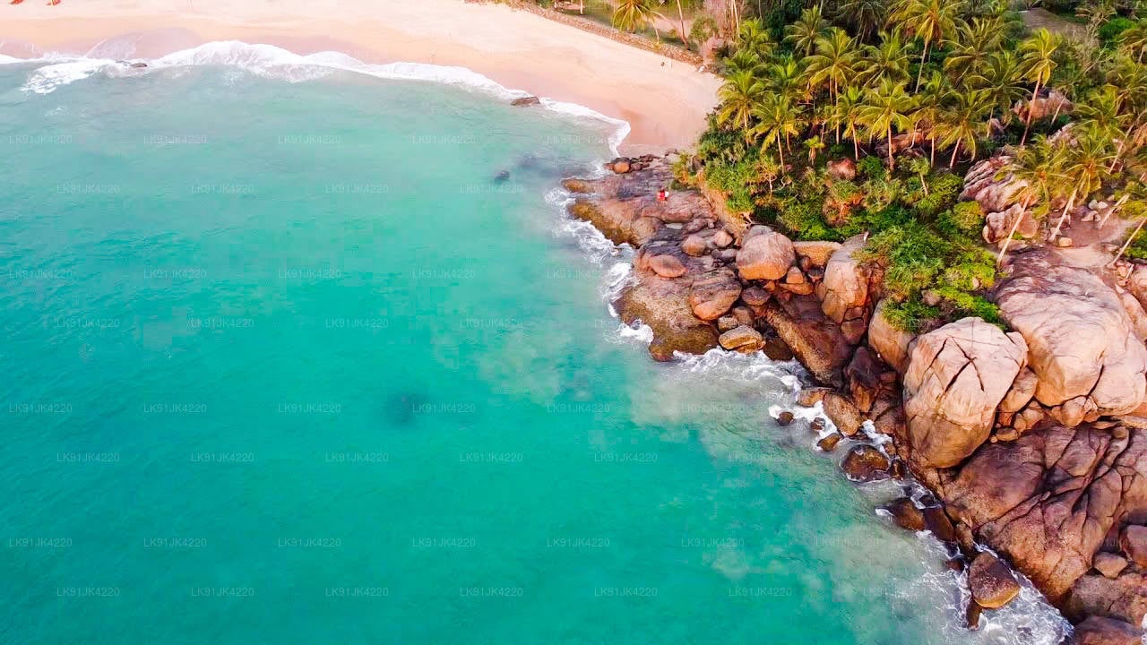 Scenic Adam's Peak by Helicopter from Bentota City