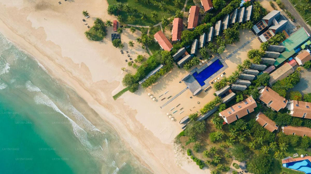 Maalu Maalu Resort & Spa
