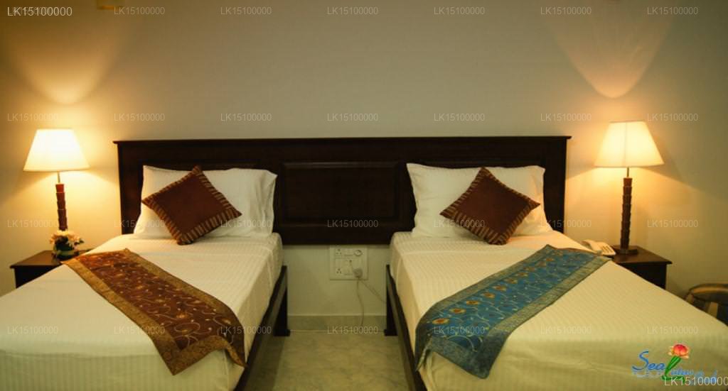 Sea Lotus Park Hotel