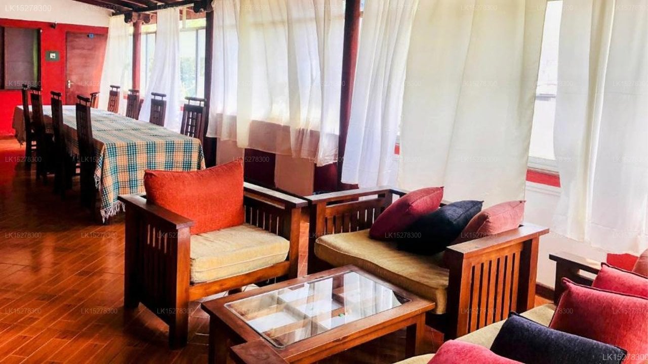 Kandyan Holiday Center