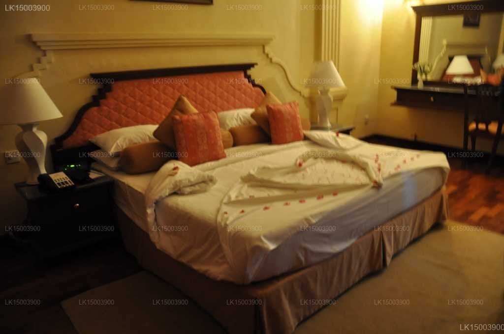 Mahaweli Reach Hotel