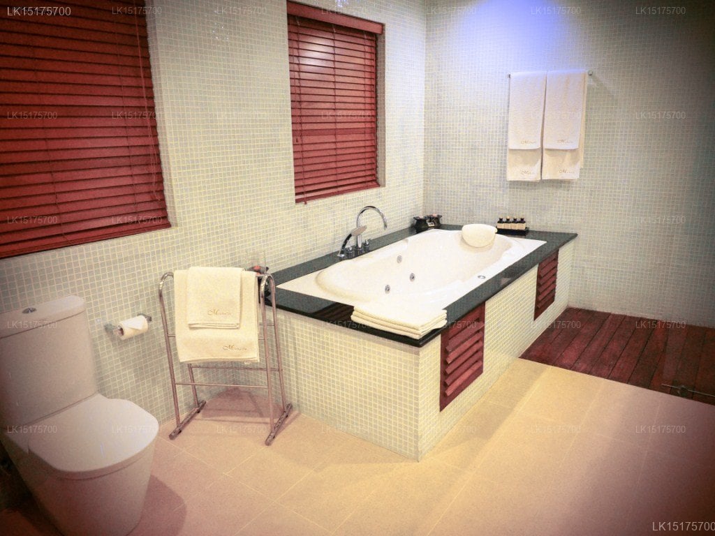 Michelle Beach Hotel
