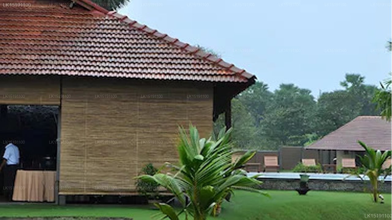 Thompukandam Village Resort