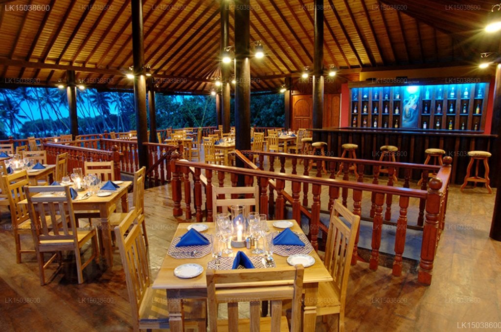 Wunderbar Beach Hotel