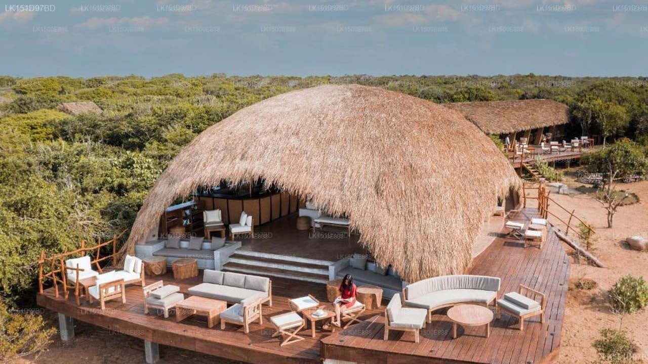 Chena Huts by Uga Escape