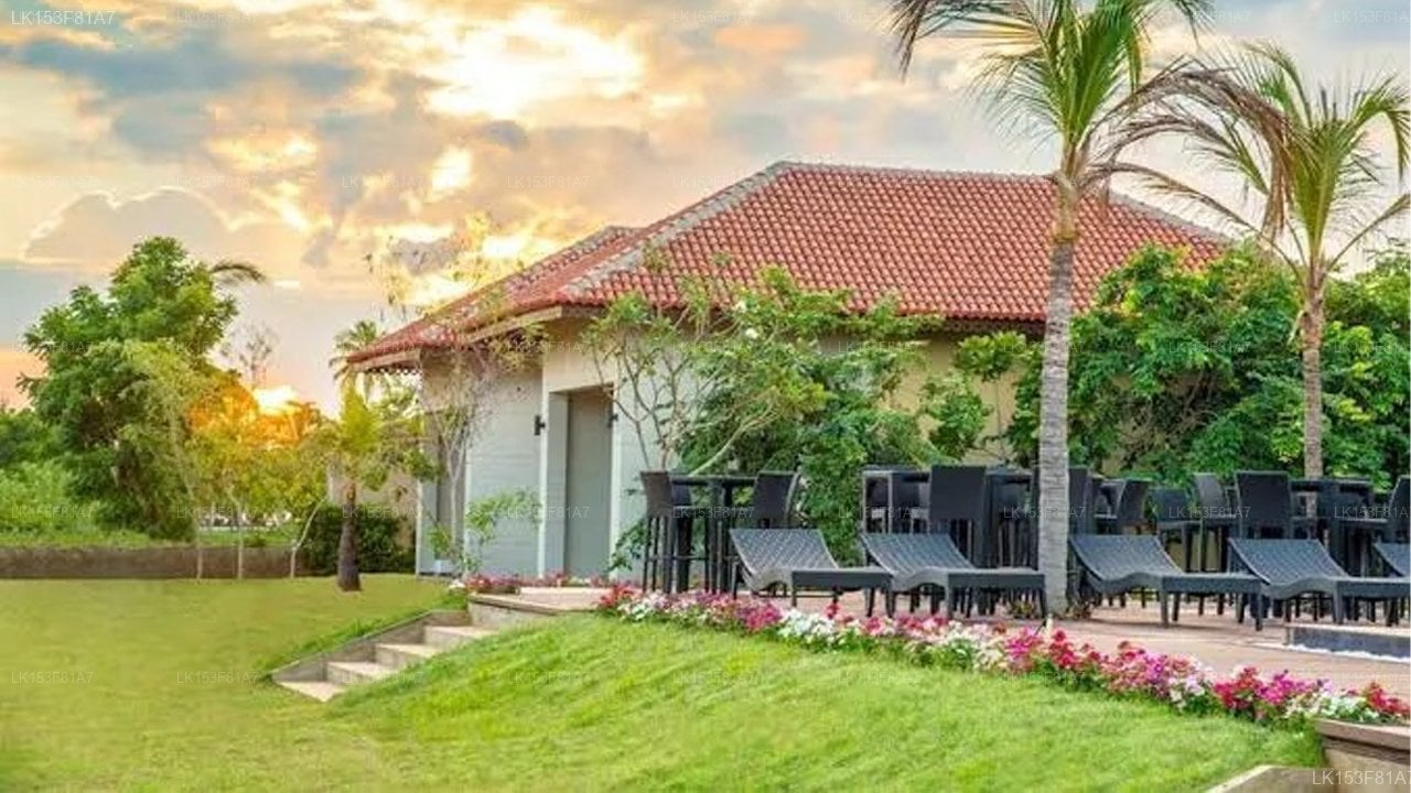 Sun Aqua Pasikudah