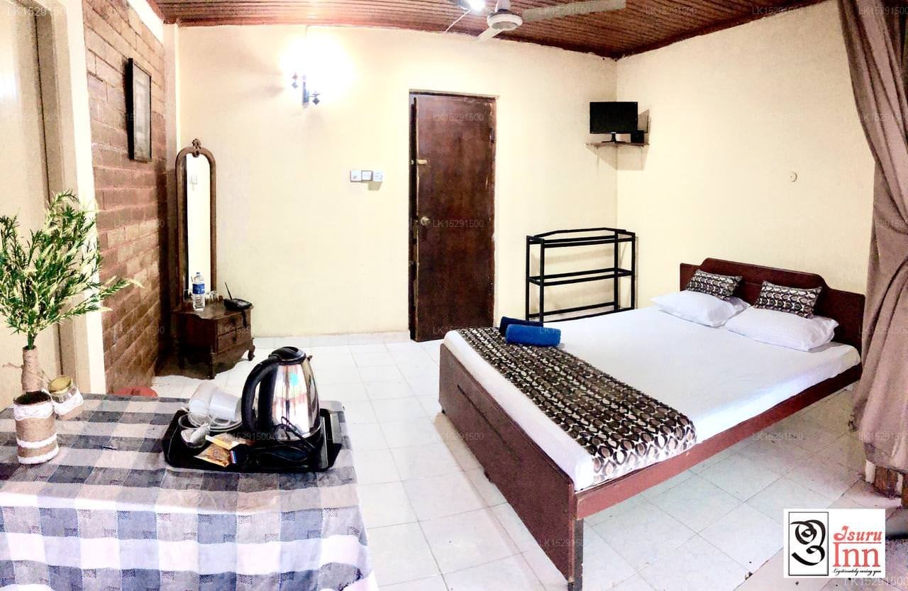 Isuru Inn